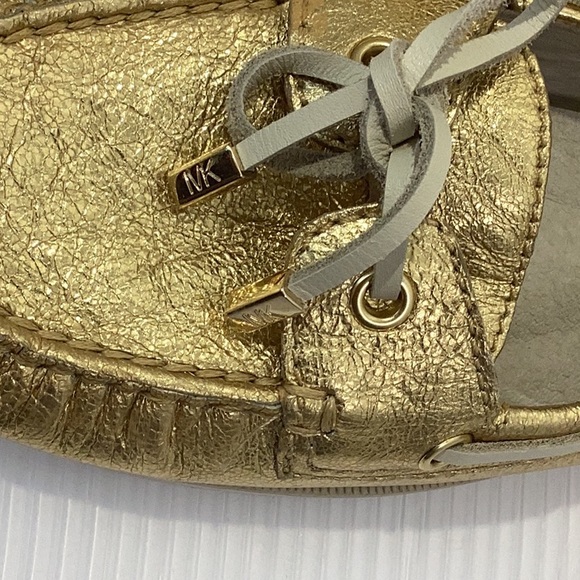 Michael Kors Moccasin Flats Leather Size 8M Color Gold - Picture 9 of 10